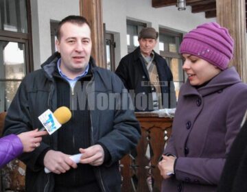 Tinerii democrat-liberali au donat alimente centrului de noapte de la Biserica Sf. Vineri