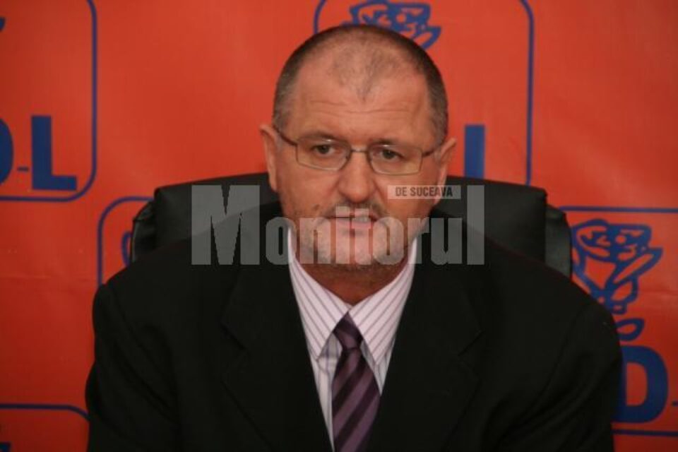 Prim-vicepreședintele Organizației Județene a PD-L, senatorul Orest Onofrei Prim-vicepreședintele Organizației Județene a PD-L, senatorul Orest Onofrei