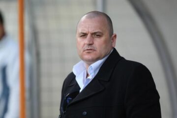 Suporterii craioveni organizează mitinguri de protest față de Adrian Mititelu și conducerea FRF. Foto: lastscore.info