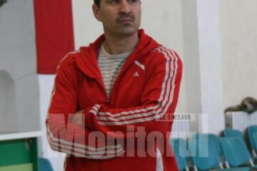 Leonard Bibirig speră ca după meciul de la București echipa pe care o antrenează să mai adune două puncte în clasament