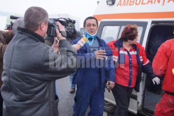 Impactul dintre cele două mașini a fost extrem de violent