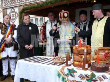 La Festivalul Național al Ouălor Încondeiate de la Ciocănești sunt așteptați artiști încondeietori de ouă din toată țara