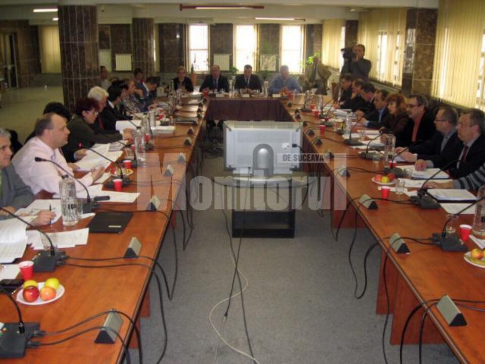 Aleșii locali suceveni au aprobat, ieri, acordarea abonamentelor cu preț redus pentru elevi și studenți Aleșii locali suceveni au aprobat, ieri, acordarea abonamentelor cu preț redus pentru elevi și studenți