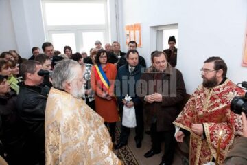 Gheorghe Flutur a participat la inaugurarea școlii din Iacobeni