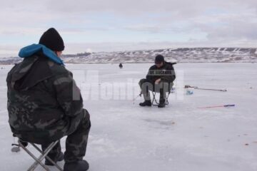 Peste 40 de pescari la copcă, la concursul de pe iazul Lipoveni