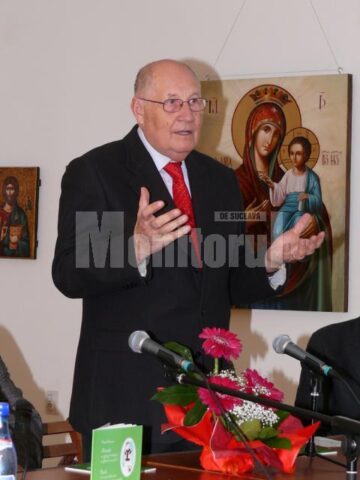 Scriitorul Grigore Ilisei