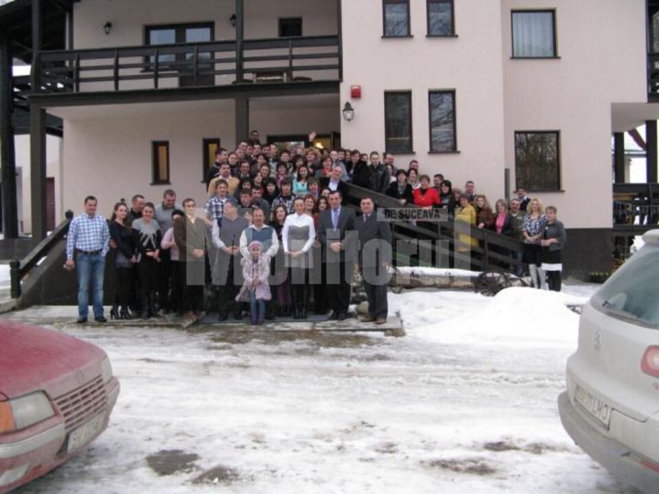 120 de locuitori ai comunei sucevene Vama au absolvit cursurile de antreprenoriat și inițiere în afaceri desfășurate în cadrul proiectului național RURActiv 120 de locuitori ai comunei sucevene Vama au absolvit cursurile de antreprenoriat și inițiere în afaceri desfășurate în cadrul proiectului național RURActiv