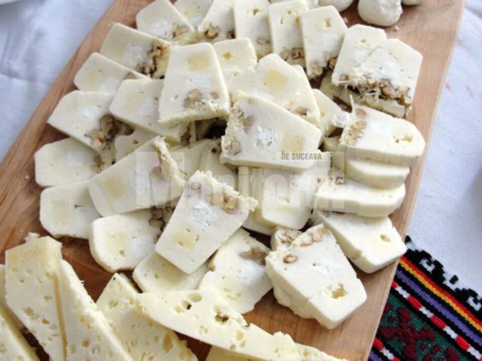 La Ciocănești, a IX-a ediție a Festivalului Național al Ouălor Încondeiate