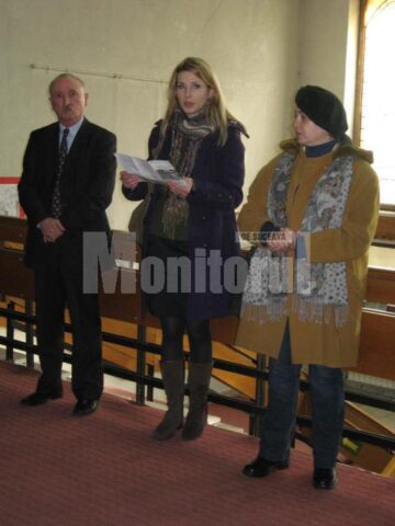 Directorul Petre Horvat și artistele plastice Raluca Schipor și Camelia Rusu Sadovei