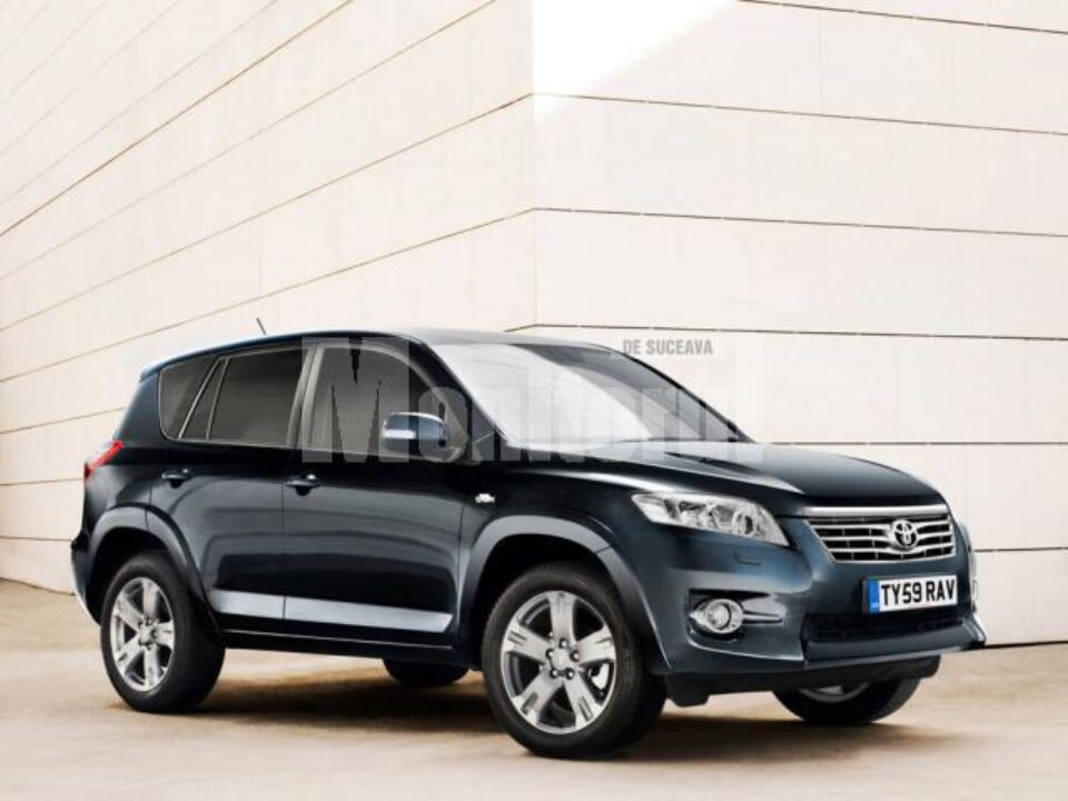 Toyota și Tesla dezvoltă versiunea electrică RAV4