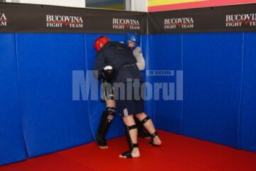 Ghiță Ignat și Andreas „Big Daddy” Kraniotakes se pregătesc intens în sala MMA din Suceava