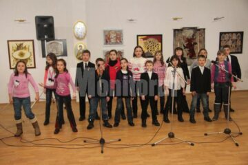 Elevii clasei a III-a A Școala Nr 8 Suceava