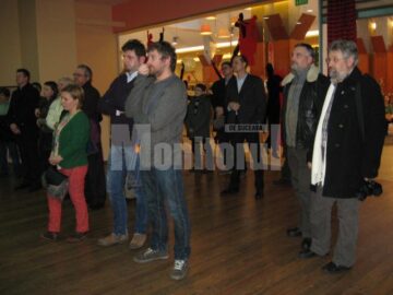 Participanți la vernisajul expoziției