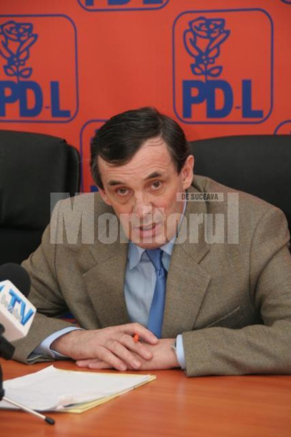 Dan Gabriel Gospodaru: „USL se transformă în organizație filantropică pe bani publici în an electoral” Dan Gabriel Gospodaru: „USL se transformă în organizație filantropică pe bani publici în an electoral”