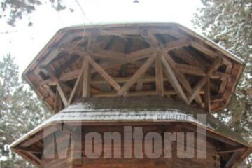 Biserica Înălțarea Domnului, din Muzeul Satului Bucovinean, își redeschide porțile pentru credincioși pe 8 aprilie
