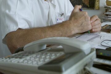 În șapte cazuri, medicii de familie verificați nu își respectau programul de lucru. Foto: MEDIAFAX