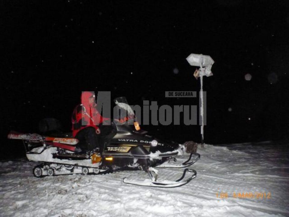 Cei nouă turiști nu și-au mai putut continua drumul și au cerut ajutorul salvamontiștilor din Vatra Dornei