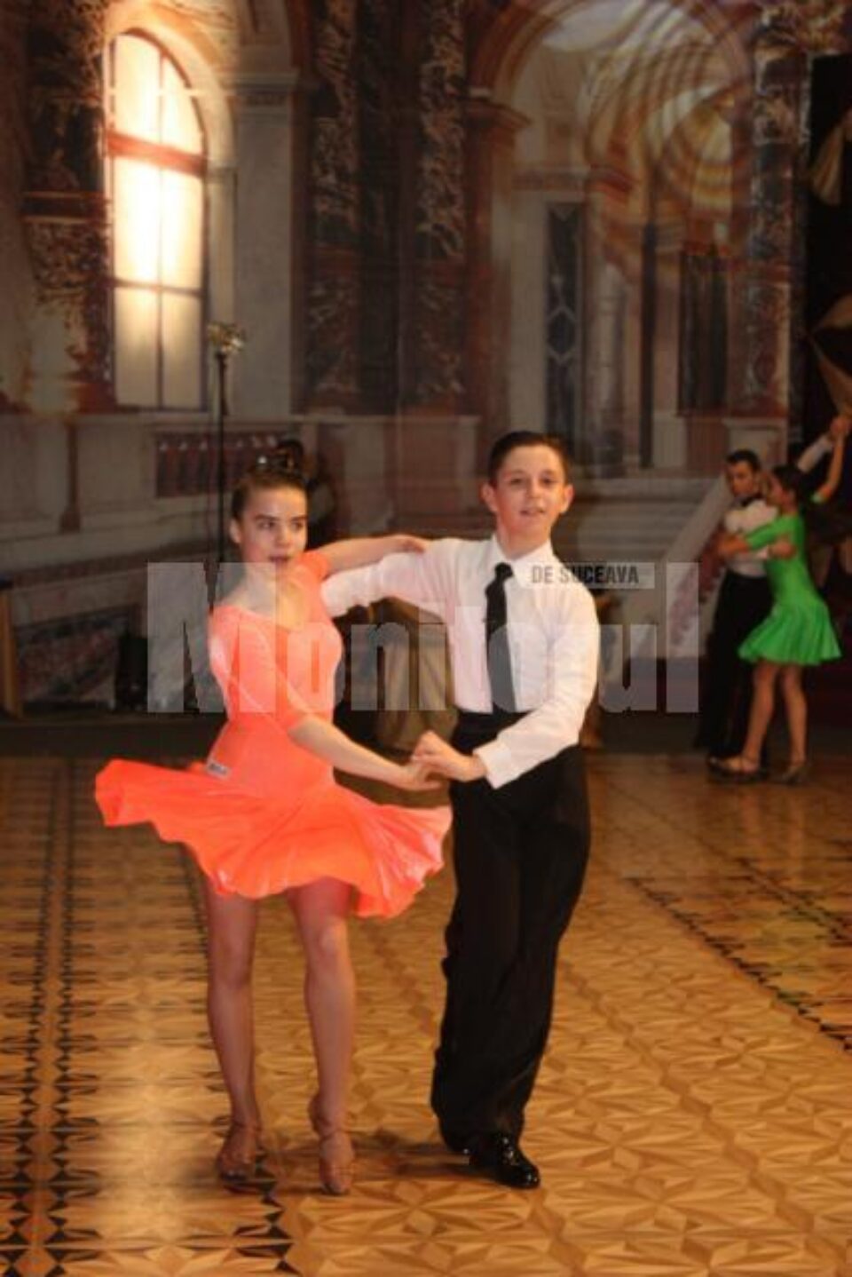 Cătălina Guriuc și Emanuel Aramă au luat locul întâi la Campionatul Național și Cupa Hermannstadt la Dans Sportiv