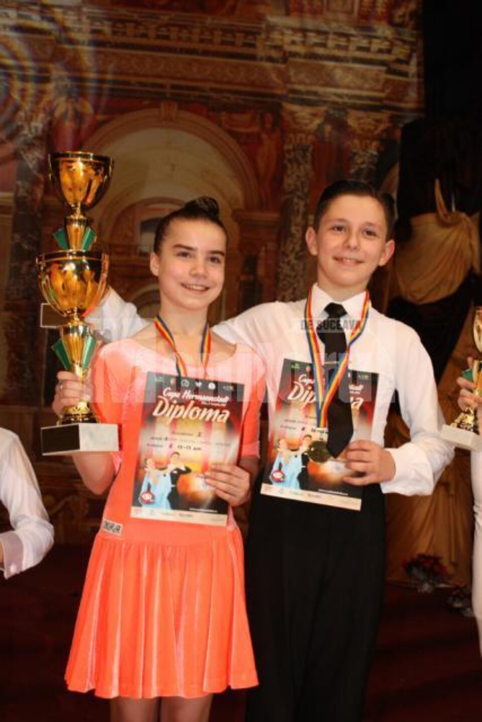 Cătălina Guriuc și Emanuel Aramă au luat locul întâi la Campionatul Național și Cupa Hermannstadt la Dans Sportiv