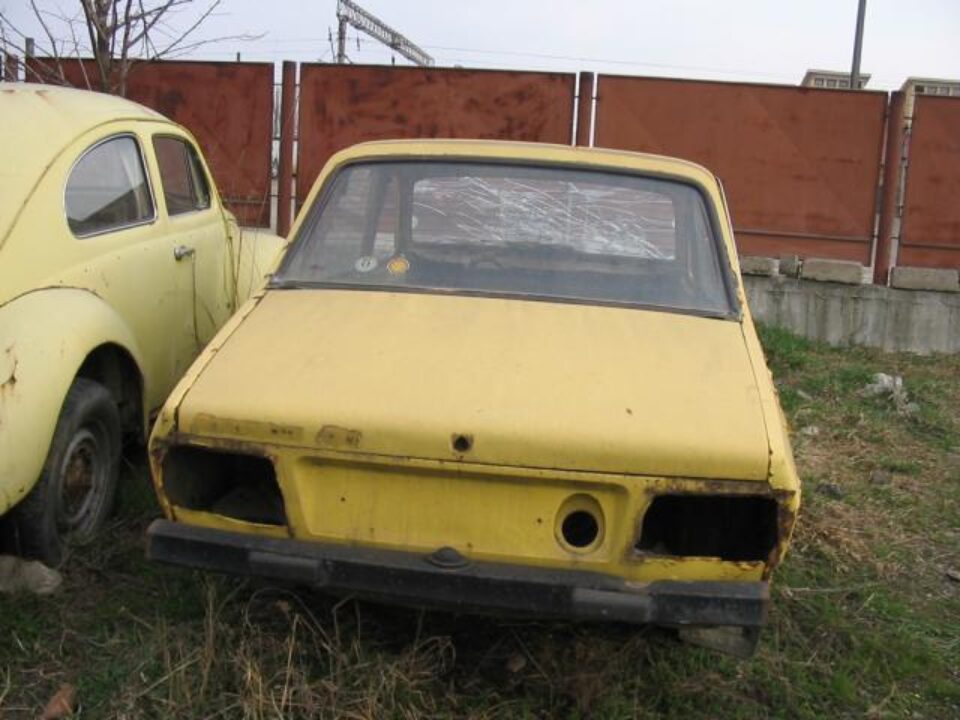 Peste 300.000 de autoturisme mai vechi de 10 ani au fost scoase din circulație în ultimii doi ani Peste 300.000 de autoturisme mai vechi de 10 ani au fost scoase din circulație în ultimii doi ani