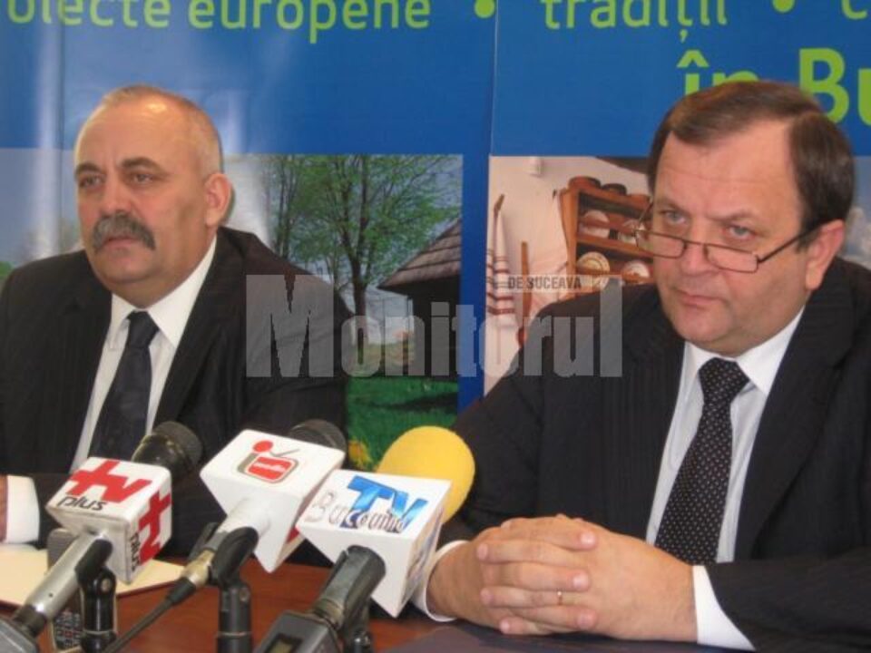Președintele Consiliului Județean Suceava, Gheorghe Flutur, și managerul Spitalului Județean „Sf. Ioan cel Nou”, Vasile Rîmbu