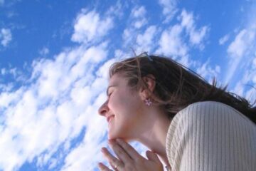 Ajută-mi să le fiu supus, ascultător și să nu fac nimic care să-i amărască și să-i întristeze. Foto: Fernando AUDIBERT