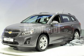 Chevrolet Cruze SW a debutat la Geneva