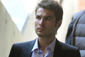 Tot ce a câștigat Mutu în cariera de fotbalist se poate duce pe apa sâmbetei