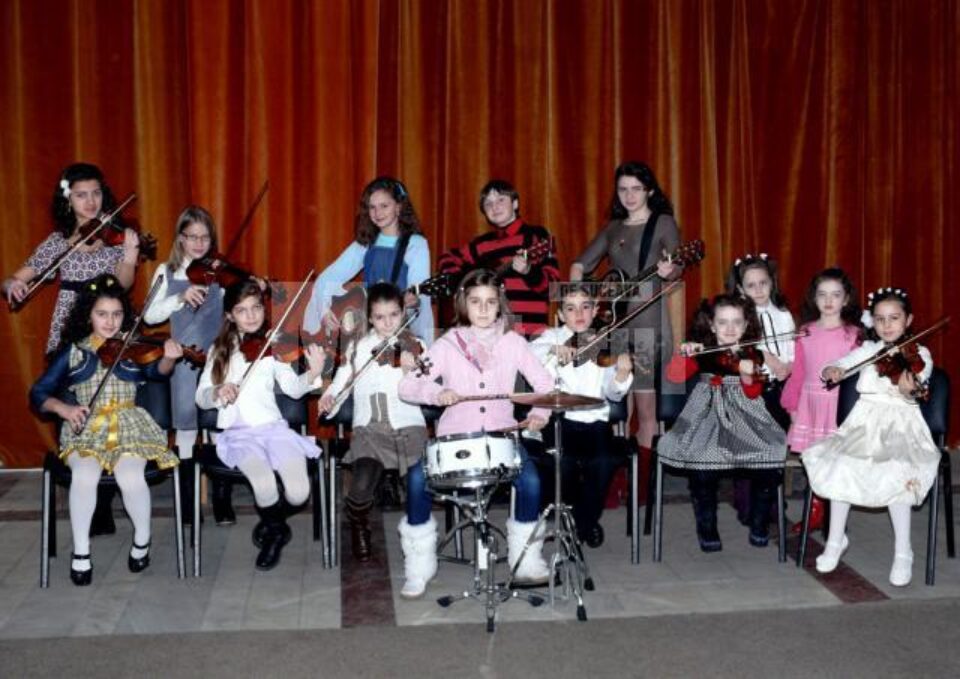 Grupul vocal-instrumental Amadeus Junior