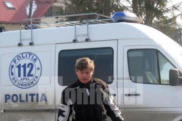 Polițiștii au efectuat simultan noua percheziții domiciliare