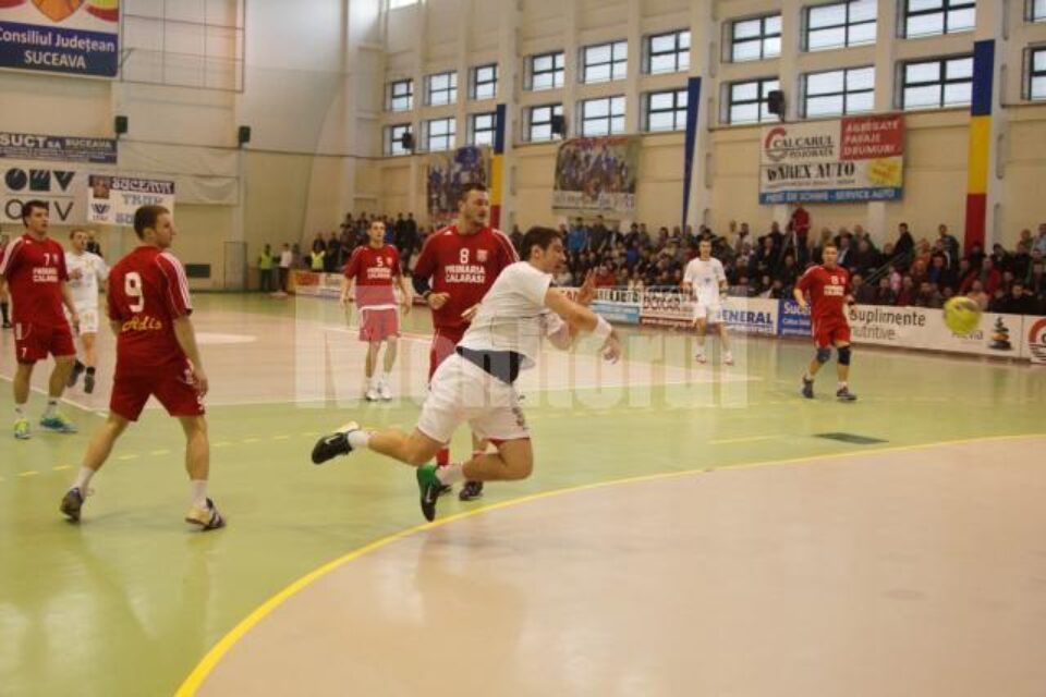 Sucevenii au trecut ca prin brânza prin apărarea dinamovistă