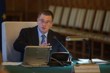Premierul Mihai Răzvan Ungureanu