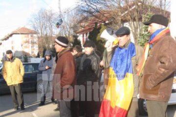Protestatarii suceveni s-au declarat învinși după două luni de ieșit în stradă