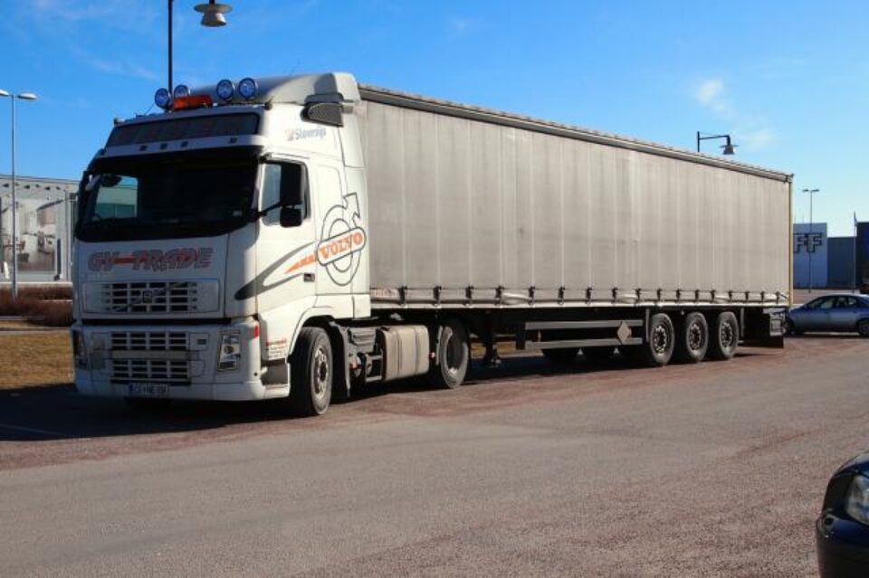 Restricții de circulație pentru camioane, pe teritoriul Ungariei, joi și la sfârșitul săptămânii Restricții de circulație pentru camioane, pe teritoriul Ungariei, joi și la sfârșitul săptămânii
