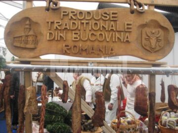 Expoziția agricolă poate fi vizitată între orele 10:00 și 18:00, inclusiv duminică, 18 martie