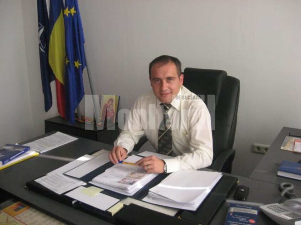 Inspectorul principal Florin Poenari, în vârstă de 30 de ani, șeful Poliției municipiului Suceava Inspectorul principal Florin Poenari, în vârstă de 30 de ani, șeful Poliției municipiului Suceava