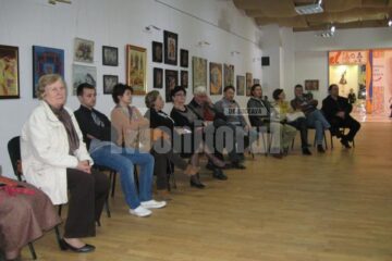 Participanți la vernisajul interactiv