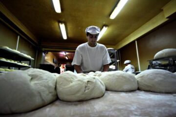 Aproape 80 de persoane prinse că lucrau "la negru" în panificație, IM a dat amenzi de 1,2 mil. lei