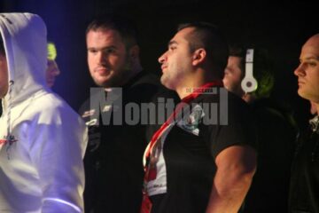 Ghiță Ignat, alias “Ursul Carpatin”, a măturat prin cușcă cu adversarul său