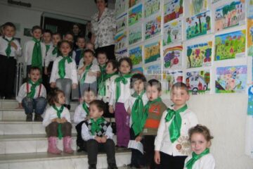 Copiii de la Grădinița Țăndărică, primii vizitatori ai expoziției