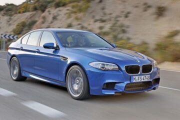 BMW M5 intră în era turbo