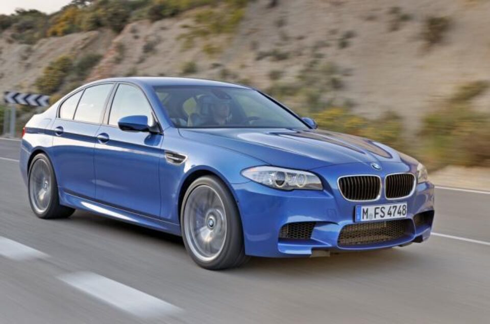 BMW M5 intră în era turbo