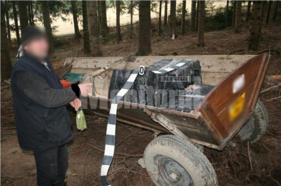 Țigările au fost ridicate în vederea confiscării, iar pe numele lui Aurel Petrescu a fost emisă ordonanță de reținere pentru 24 de ore