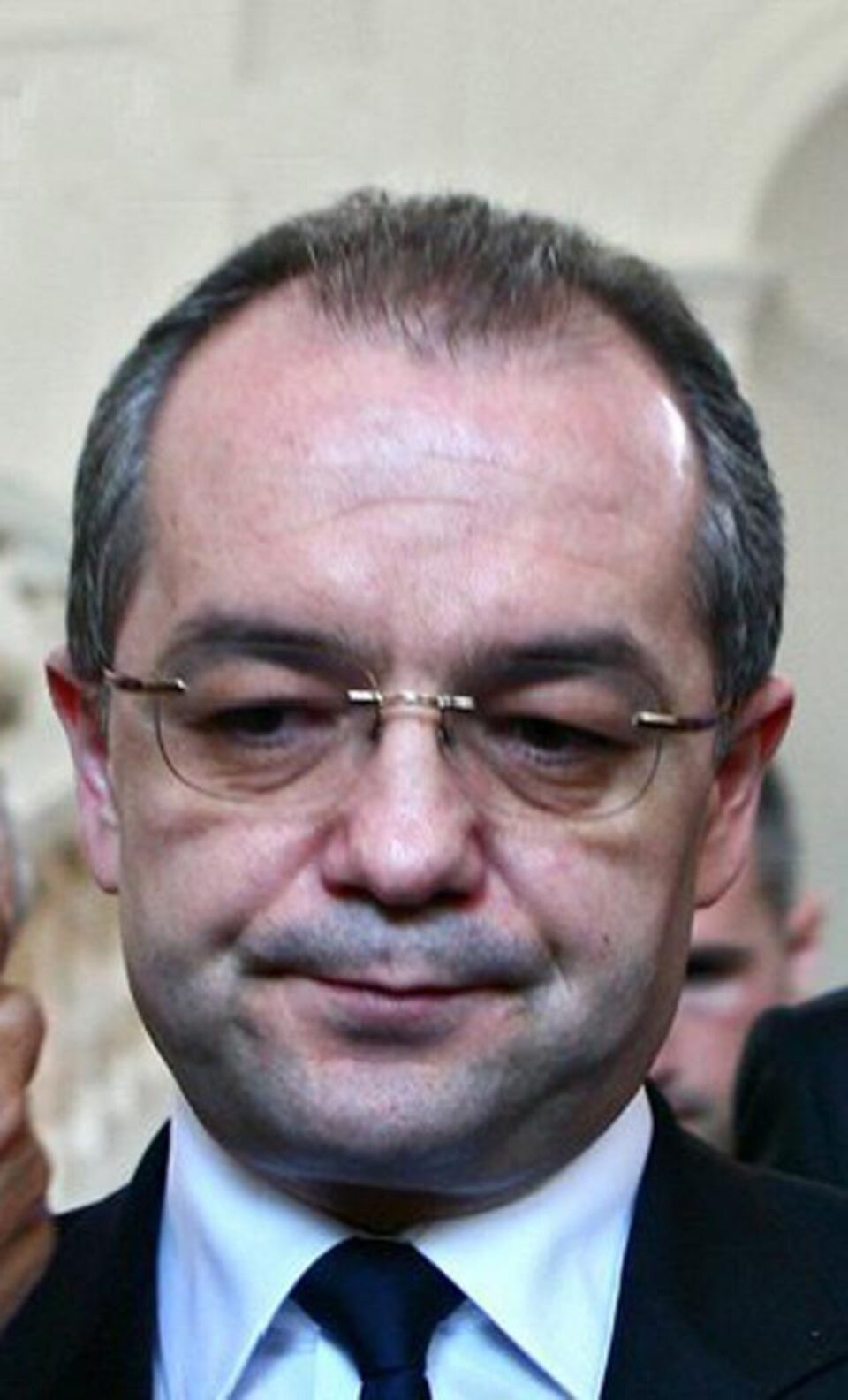 „Am greșit când am acceptat la Congres ca Frunzăverde să facă parte din conducerea de vârf a PD-L”. Foto: MEDIAFAX