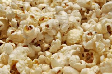 S-a descoperit că popcornul are o concentrație mare de antioxidanți pentru că are doar patru procente de apă, în timp ce fructele și legumele conțin 90 la sută apă