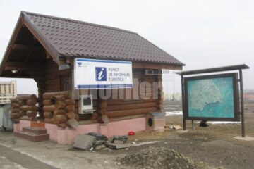 Punctul de informare turistica există... dar lipsește cu desăvârșire