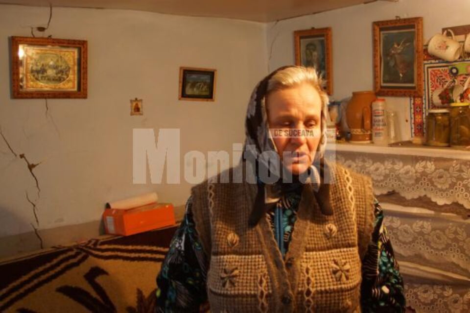 Valeria Tudora se gândește cu groază dacă casa va mai rezista ploilor din următoarea perioadă
