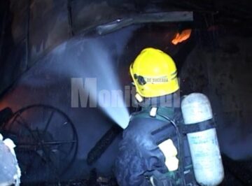 Incendiul devastator a mistuit în mare parte casa