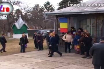 Soacra președintelui Traian Băsescu a fost adusă la amiază la biserica din Burdujeni sat