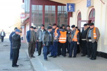 Circulația trenurilor, blocată după greva acarilor de la Dornești